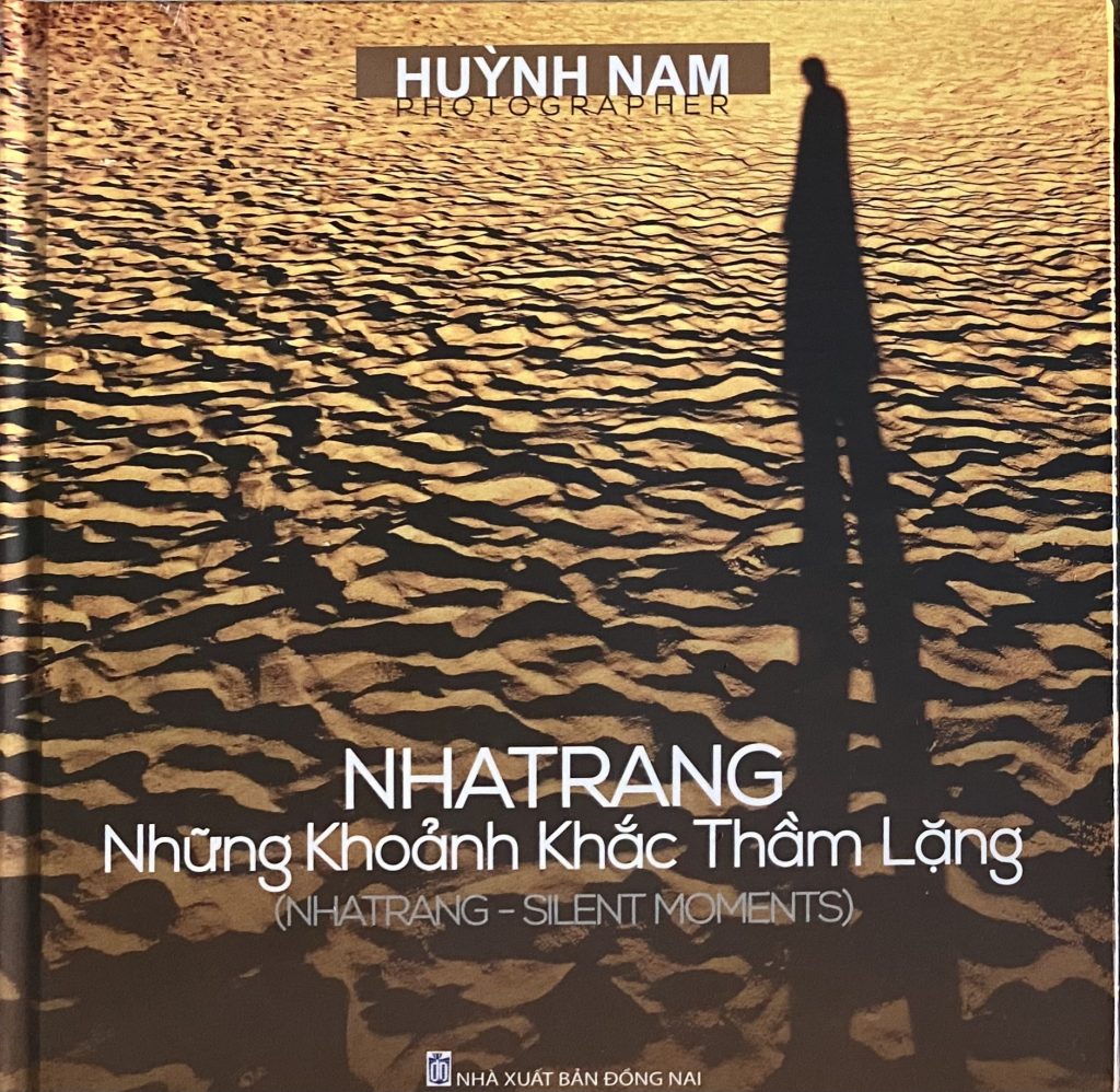 “Silent Moments” – A Street Life Photobook by the late photographer Huỳnh Nam