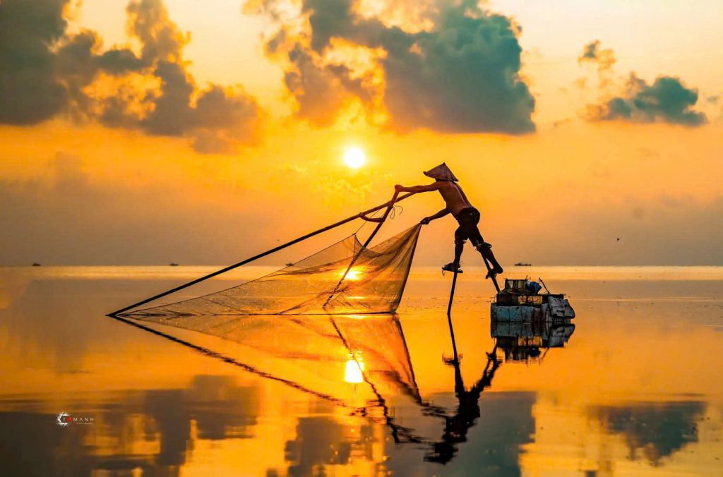 The Beauty of Nature and Human Labour at Thai Binh's  Infinity Sea